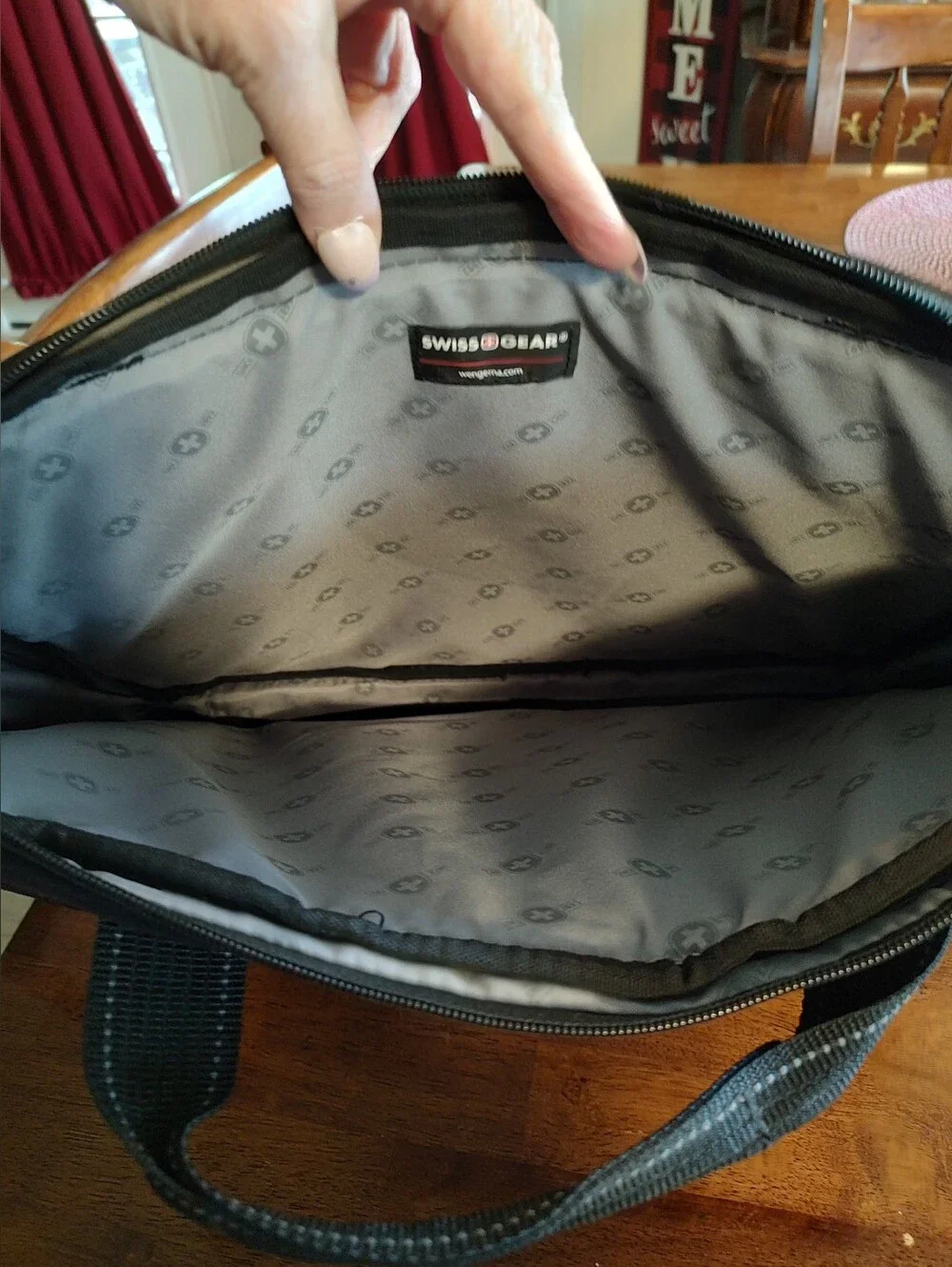SwissGear Black and Brown Laptop Briefcase with Shoulder Strap